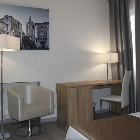 Hotel Sweet Renasa Valenza