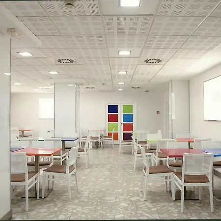 Sweet Renasa Hotel 3*