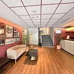 Sweet Renasa Hotel 3*